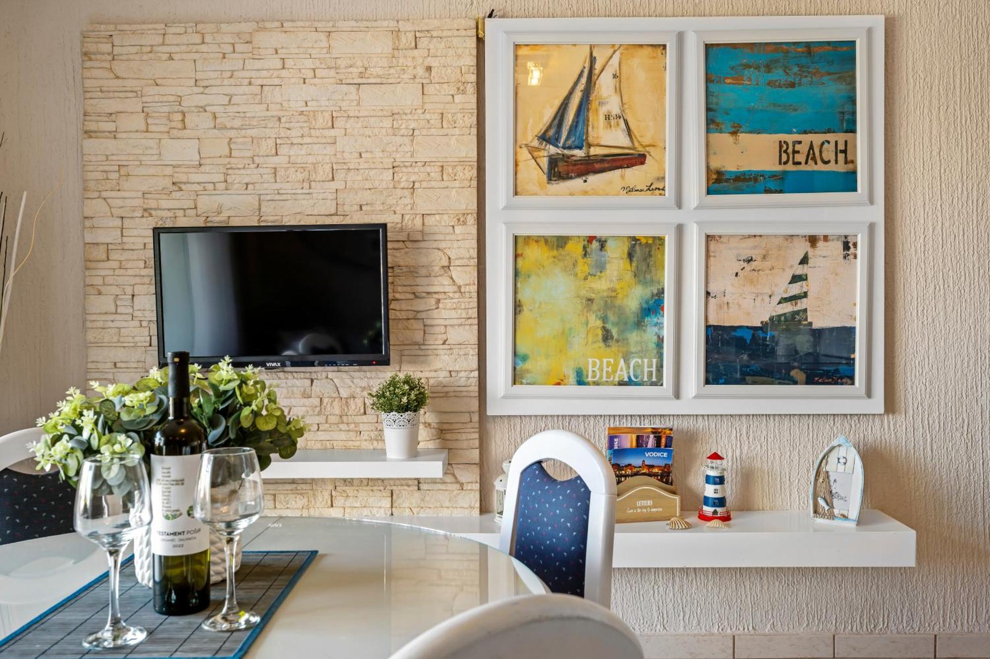 Aquarius Apartments - Beachside With Heated Pool Vodice Exteriör bild